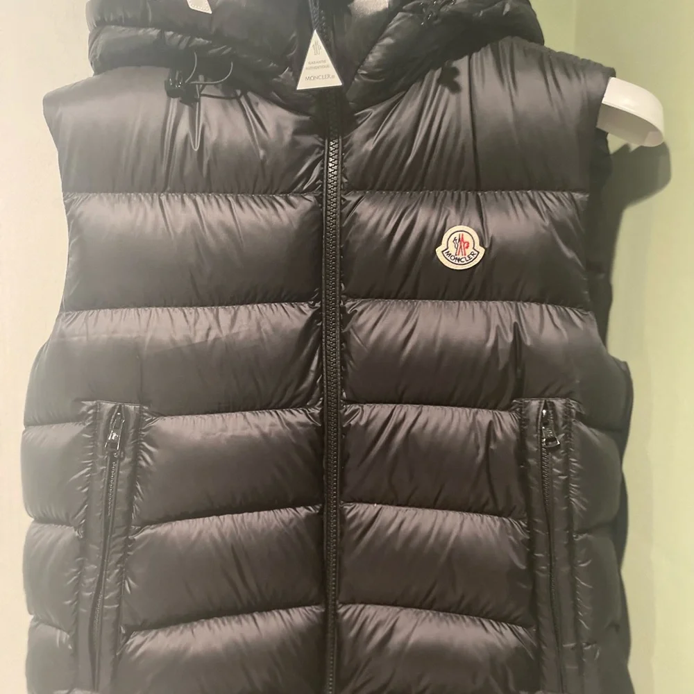 MONCLER VEST - Picture 9 of 10